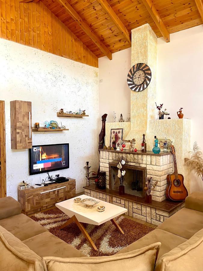 River Escape Villa - Private Beach, Scenic View & Bbq Tepelene المظهر الخارجي الصورة