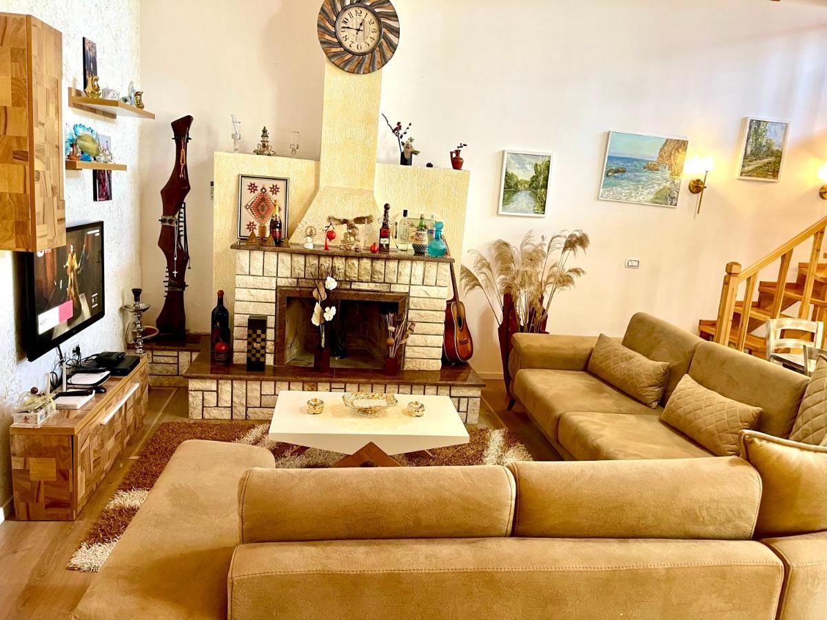 River Escape Villa - Private Beach, Scenic View & Bbq Tepelene المظهر الخارجي الصورة