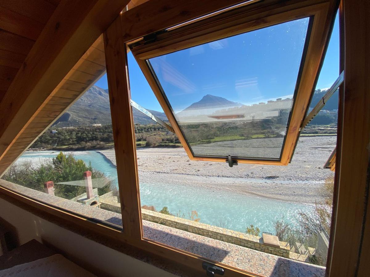 River Escape Villa - Private Beach, Scenic View & Bbq Tepelene المظهر الخارجي الصورة