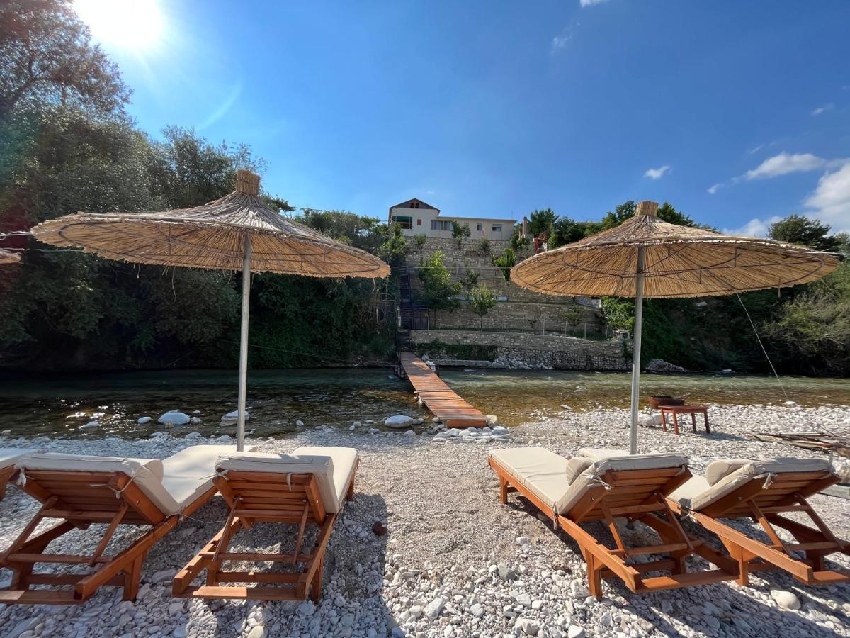 River Escape Villa - Private Beach, Scenic View & Bbq Tepelene المظهر الخارجي الصورة
