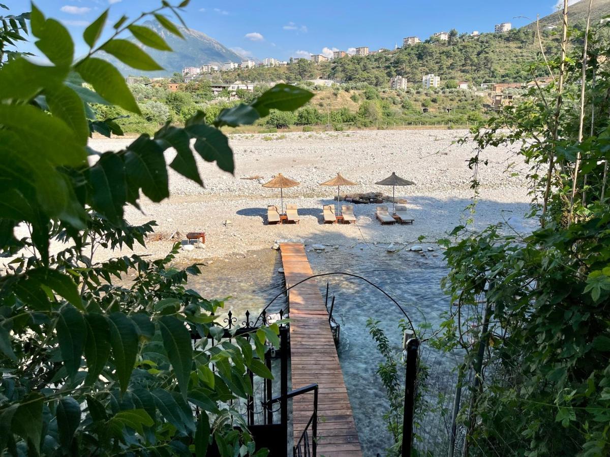 River Escape Villa - Private Beach, Scenic View & Bbq Tepelene المظهر الخارجي الصورة