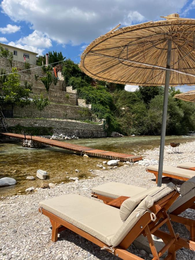 River Escape Villa - Private Beach, Scenic View & Bbq Tepelene المظهر الخارجي الصورة
